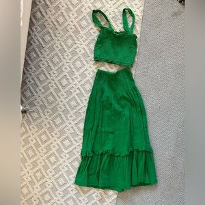 Chic green set! Only worn once!